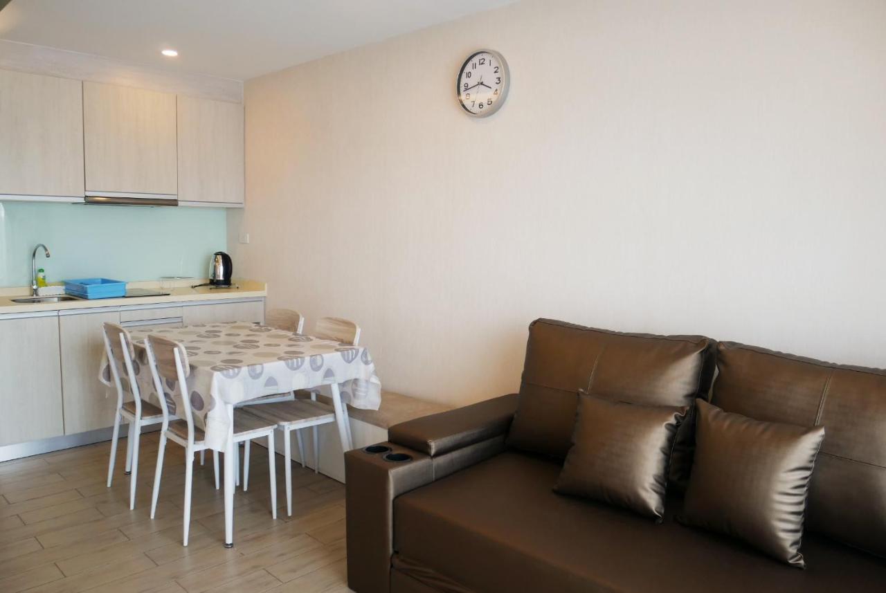 Seven Seas Resort Pattaya & Sofa Bed جومتين بيتش المظهر الخارجي الصورة
