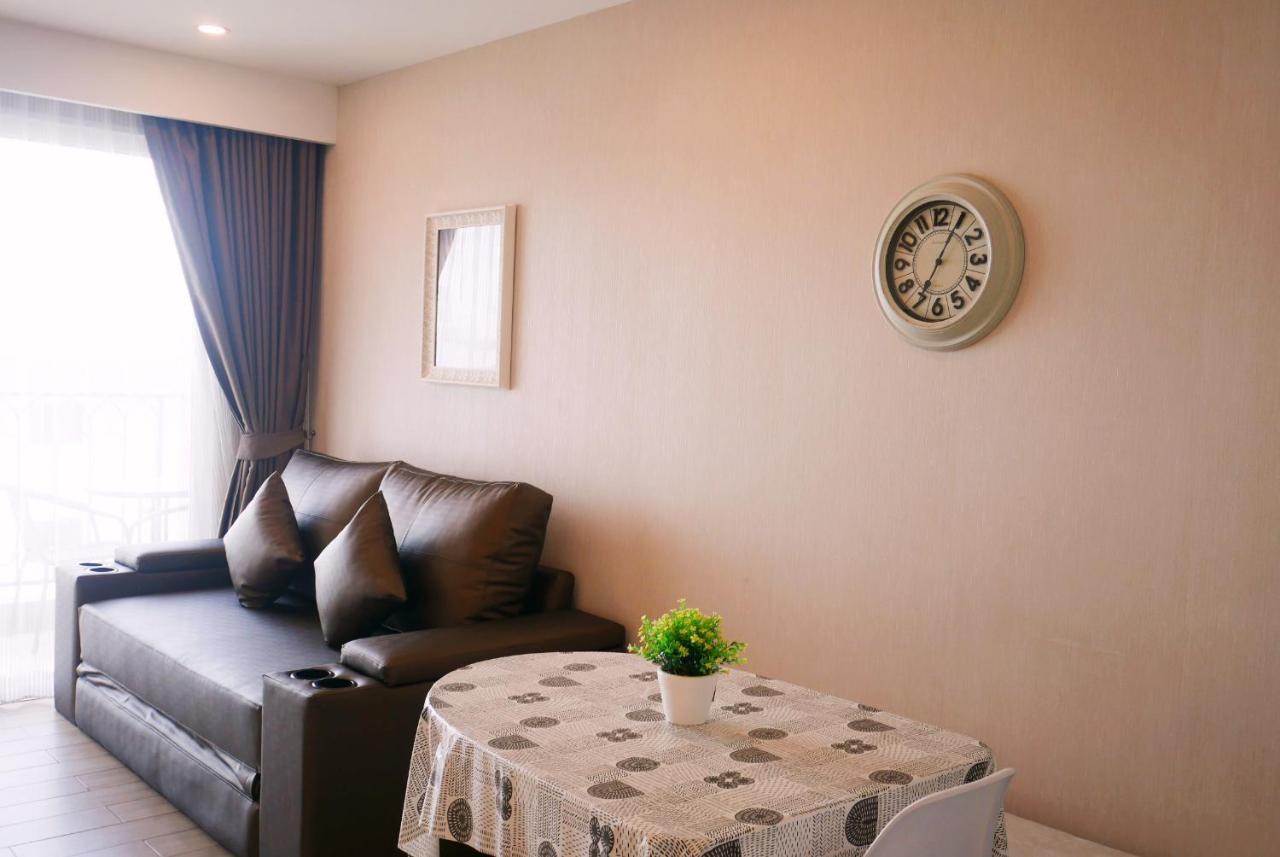 Seven Seas Resort Pattaya & Sofa Bed جومتين بيتش المظهر الخارجي الصورة