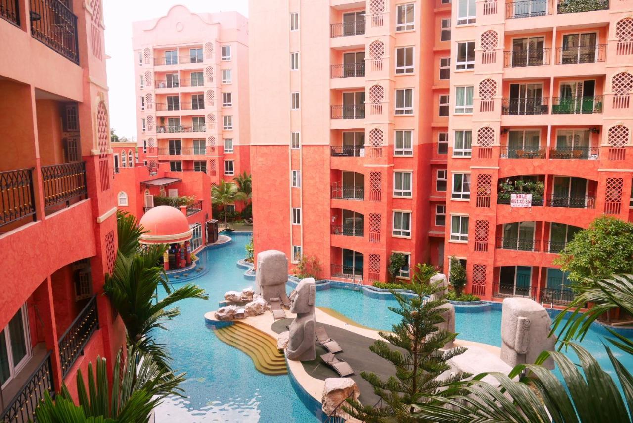 Seven Seas Resort Pattaya & Sofa Bed جومتين بيتش المظهر الخارجي الصورة