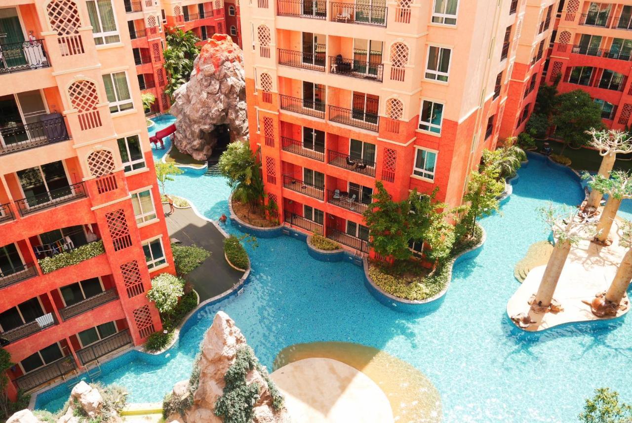 Seven Seas Resort Pattaya & Sofa Bed جومتين بيتش المظهر الخارجي الصورة