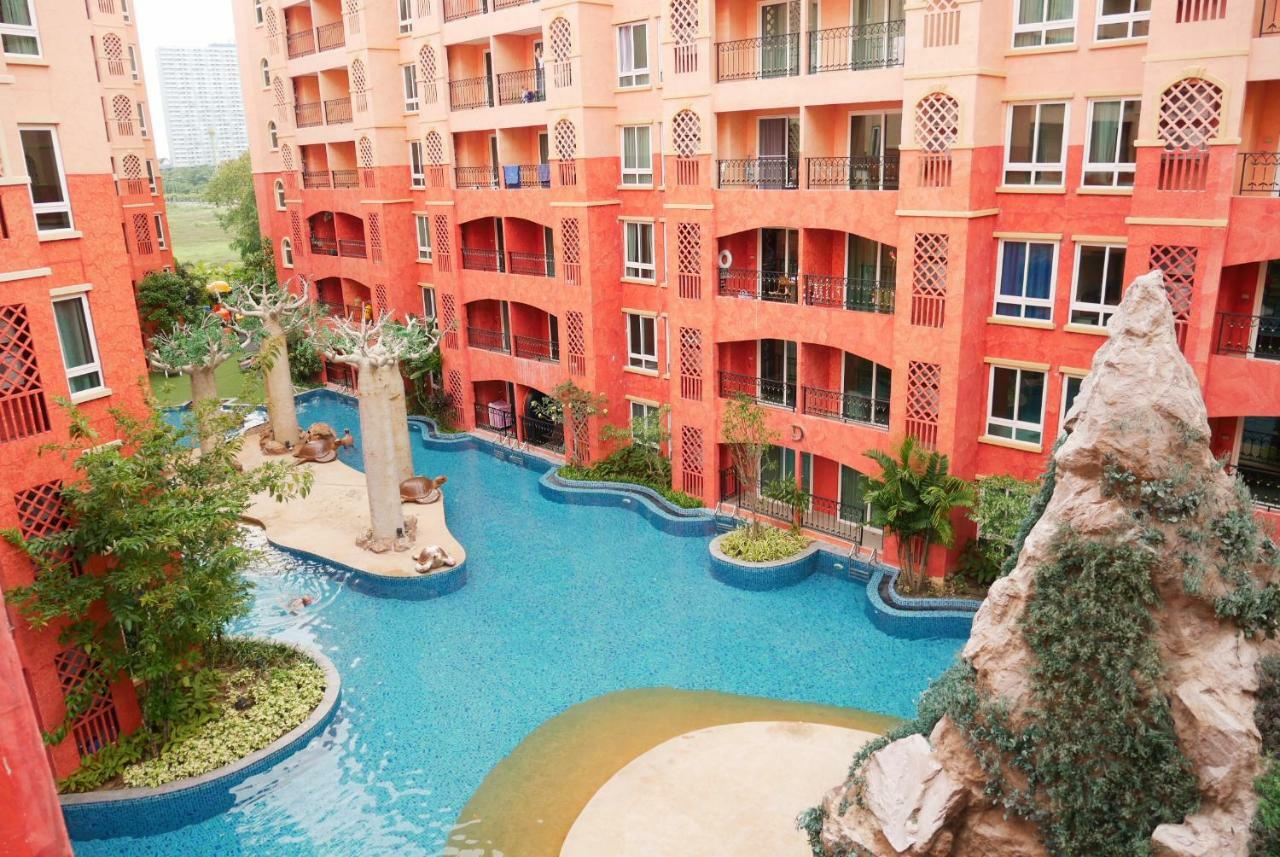 Seven Seas Resort Pattaya & Sofa Bed جومتين بيتش المظهر الخارجي الصورة